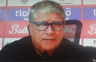 Hernan 'El Bolillo' Gómez, técnico de El Salvador.