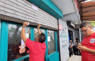 Las autoridades cerraron un restuarante por varias irregularidades. Foto. Eric Montenegro