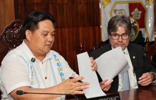 Eloy Chong, alcalde de este distrito, dijo que con ello se busca además fortalecer la gestión del territorio, prevenir ocupaciones irregulares y recuperar áreas públicas. Foto. Eric Montenegro