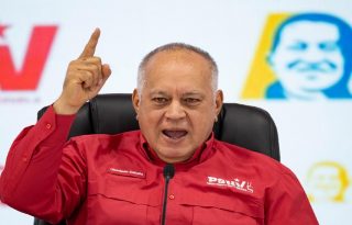 Cabello arremetió contra los presidentes. Foto: EFE