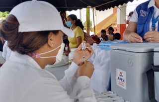 Se mantienen las jornadas de vacunación. Foto: Eric Montenegro