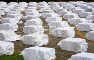 Los aprehendidos serán puestos a órdenes de las autoridades competentes. Foto: EFE