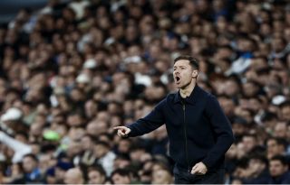 Xabi Alonso lamentó la derrota en casa. Foto: EFE