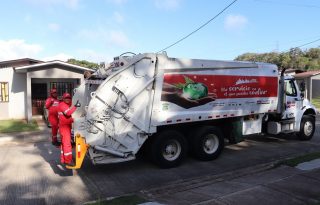 Este acuerdo fija en $5.00 la tasa de aseo residencial, comerciales grandes y medianos $18.70 por metro cúbico, al igual que los centros escolares, y los comerciales pequeños de $10.00 a $20 por metro cúbico.  Foto. Eric Montenegro