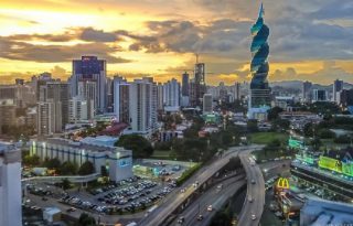 El PIB de Panamá creció un 4,4 % en el primer semestre de este año, Archivo