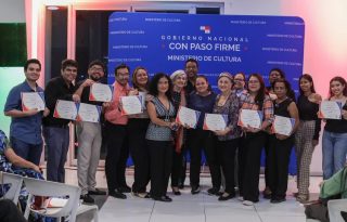 Participantes del taller de novela del Programa de Formación de Escritores. Foto: Cortesía MiCultura