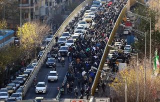 Denuncian decenas de fallecidos en Irán. Foto: EFE