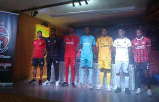 Sporting San Miguelito presentó su nueva elástica para el Clausura 2026 y la Concachampions. Foto: Jaime Chávez