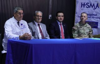 Desde diciembre, médicos pertenecientes al Comando Sur de los Estados  Unidos aportan sus conocimientos en dos hospitales del país. Cortesía