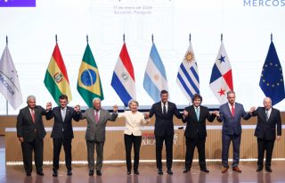 La firma del histórico acuerdo dará lugar a una de las mayores zonas integradas del mundo, con 720 millones de personas, tras 26 años de negociaciones. EFE