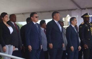 El ministro de seguridad Frank Ábrego, partiicipó en el acto de graduación de 79 nuevos subtenientes en la Escuela de Oficiales de la Policía en Davis, ubicada en las afueras de la ciudad de Colón. Foto. Cortesía PN