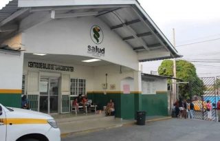 El Minsa cuenta con 120 centros de salud a nivel nacional que operan con horario extendido. Foto: Archivo