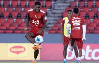 Kadir Barría durante los entrenamientos en la selección de Panamá. Foto: FPF