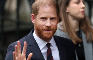 Enrique a su llegada al tribunal londinense este 21 de enero. Foto: EFE / EPA / Andy Rain