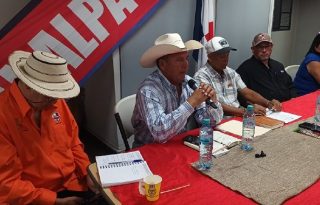 Organizadores del torneo de lazo revelan detalles de la competencia. Foto: Melquiades Vásquez A.