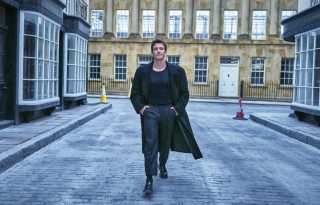 Luke Thompson vivió desde los dos años con su familia en Francia, volviendo a Londres cuando cumplió su mayoría de edad. Foto: Gavin Bond / Netflix © 2024