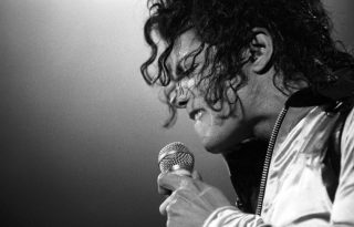 Imagen de 1988 del cantante estadounidense Michael Jackson. Foto: EFE / Rafael Díaz