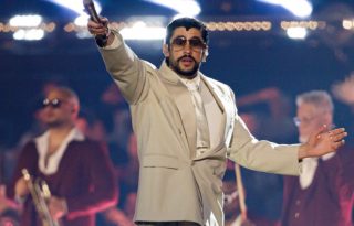 Bad Bunny, el artista más escuchado de Spotify con su álbum 'DeBÍ TiRAR MáS FOToS'. Foto: EFE