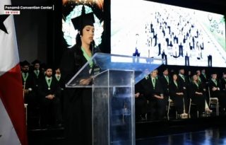 74 nuevos doctores en medicina se graduaron esta semana. Foto: Cortesía