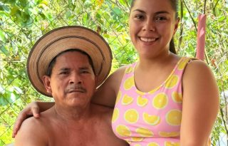 Doralis Mela y su papá. Foto: Instagram / @doralismela