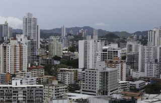 Las empresas de la Unión Europea no podrán licitar con el Estado, a excepción de Italia, Grecia y España.