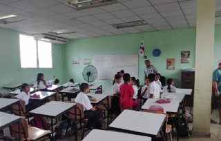 Según el criterio de los ediles, muchas escuelas presentan un deterioro significativo debido a que sus directores no gestionan el uso de este recurso.