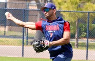 José 'Chema' Caballero, jugador de los Yanquis entrena con Panamá. Foto: Fedebeis