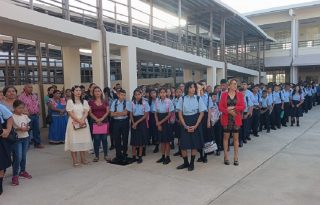 La directora regional de Educación, Daysi Atencio, dijo que 58 centros fueron incluidos en el plan de mantenimiento, con un avance que supera el 80% de los trabajos programados. Foto. Thays Domínguez