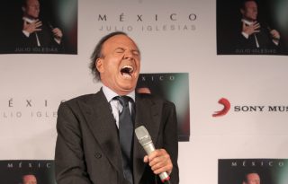 El cantante español Julio Iglesias . Foto: EFE / Alex Cruz