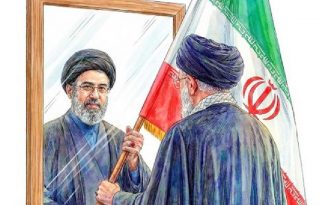 Imagen difundida en la cuenta en X @Khamenei_m del fallecido ayatolá, Ali Jameneí, donde se ve a Jameneí (d) entregando una bandera de Irán a su hijo Mojtaba Jameneí. EFE/ @Khamenei_m