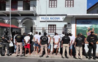 El informe de las autoridades detallan que 18 de las 19 personas detenidas, están vinculadas 