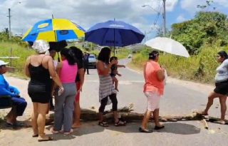 Las más de 400 familias que residen en esta barriada cumplieron seis días sin el suministro de agua potable. Foto. Eric Montenegro