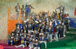 Equipo de Venezuela festeja su título. Foto: EFE