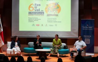 El evento adopta el formato de una feria del libro especializada en literatura infantil y juvenil. Foto: Cortesía