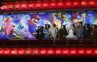 Preestreno mundial de la película 'Super Mario Galaxy', celebrada este sábado en el teatro Minami-Za kabuki de Kioto. EFE