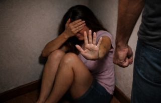 Se detalló que la joven sufrió múltiples lesiones en el cuerpo debido al ataque del que fue víctima.