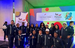 Delegación panameña de atletismo para los juegos suramericanos que inician este domingo. Foto: Cortesía