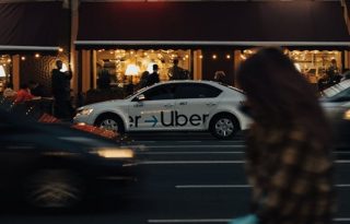 Uber es una de las principales apps de transporte que opera en Panamá. Foto: Pexels