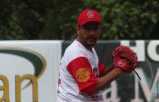 Davis Romero, lanzador de Coclé. Foto: Fedebeis