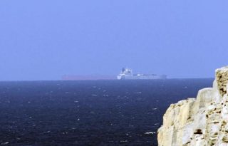 Vista del Estrecho de Ormuz. Foto: EFE