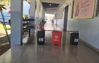 Ante este escenario, padres de familia decidieron no enviar a sus hijos al plantel hasta que el problema sea completamente erradicado. Foto. Thays Domínguez