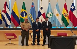 También se abordo el tema de los sujetos obligados y el sistema financiero.