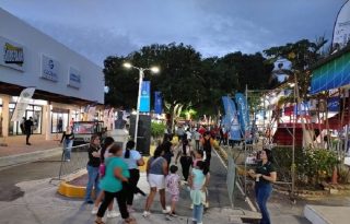 Uno de los momentos más significativos de la feria fue la jornada de acceso gratuito realizada recientemente, dirigida a familias de escasos recursos. Foto. Thays Domínguez