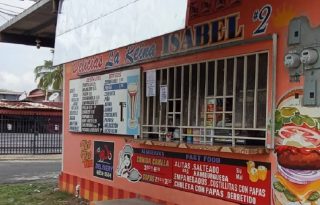 Seis madres de familia de este local han visto disminuido sus ingresos.