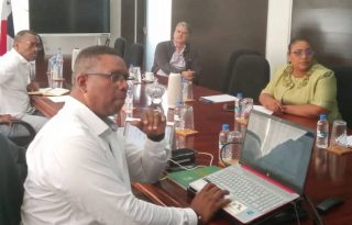 La reunión sirvió como espacio de intercambio de ideas y análisis. Foto: Diomedes Sánchez