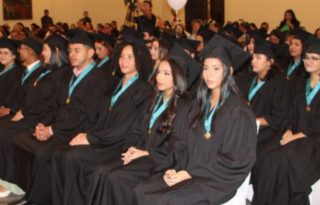 Algunos de los graduandos. Foto: Cortesía