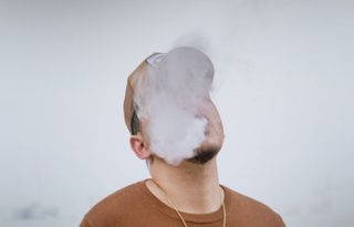 En el país hay unos 146.000 fumadores. Foto: Pexels