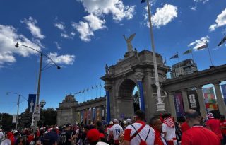 Aficionados panameños y Croacia previo al partido de Panamá contra Croacia. Foto: Gabriela Herreraa 