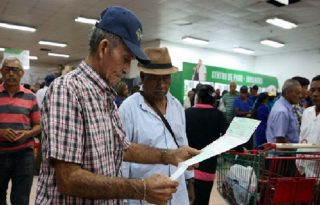 Cobro de los certificados y asegurar que los fondos destinados a los Cepanim lleguen íntegros a jubilados.