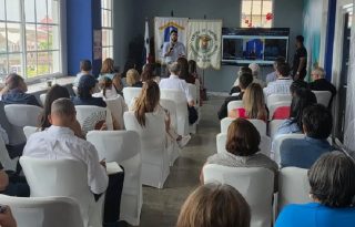 Para cerrar la agenda oficial del evento, los asistentes realizaron un recorrido técnico por las instalaciones de Puerto Colón 2000. Foto. Cortesía